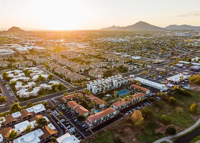 Apartment 134 Fully Furnished, Amenities Galore Scottsdale
