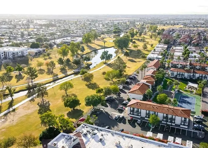 134 Fully Furnished, Amenities Galore * Scottsdale